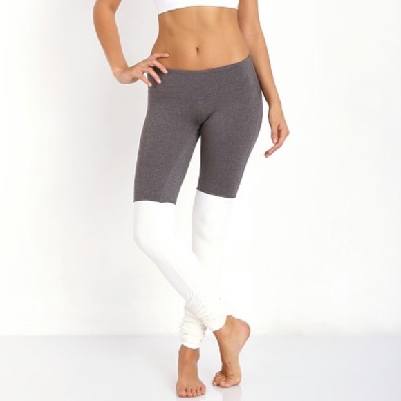 ALO Yoga Pants - ALO Yoga Goddess Leggings yoga pants tights